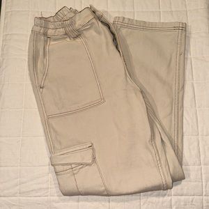 PacSun Cream Cargo Jeans- Medium